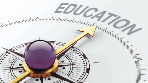 DOCUMENT Noul raport OCDE de evaluare privind Educația și Competențele în România cere un nou model de finanțare pentru educație, în care educația timpurie să fie prioritară, reforme mai rapide, un cuvânt mai puternic de spus școlilor, măsuri urgente pentru comunitățile sărace