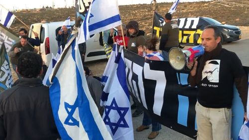 Israel anunţă eliberarea ostaticilor luni dimineaţă, în timp ce Donald Trump pleacă spre Orientul Mijlociu pentru un summit privind Gaza