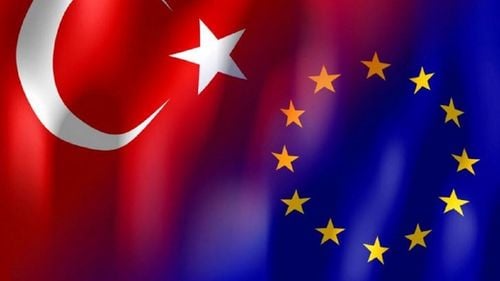 Relațiile UE-Turcia se află într-un punct istoric scăzut și trebuie reevaluate profund, arată un raport votat de Parlamentul European / Oficialii turci sunt acuzați de o hiper-centralizare a puterii și de politică externă ostilă, inclusiv față de Grecia și Cipru