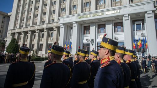 Legile apărării și cea a pregătirii populației pentru apărare reiau de la zero tot circuitul de avizare de către ministere