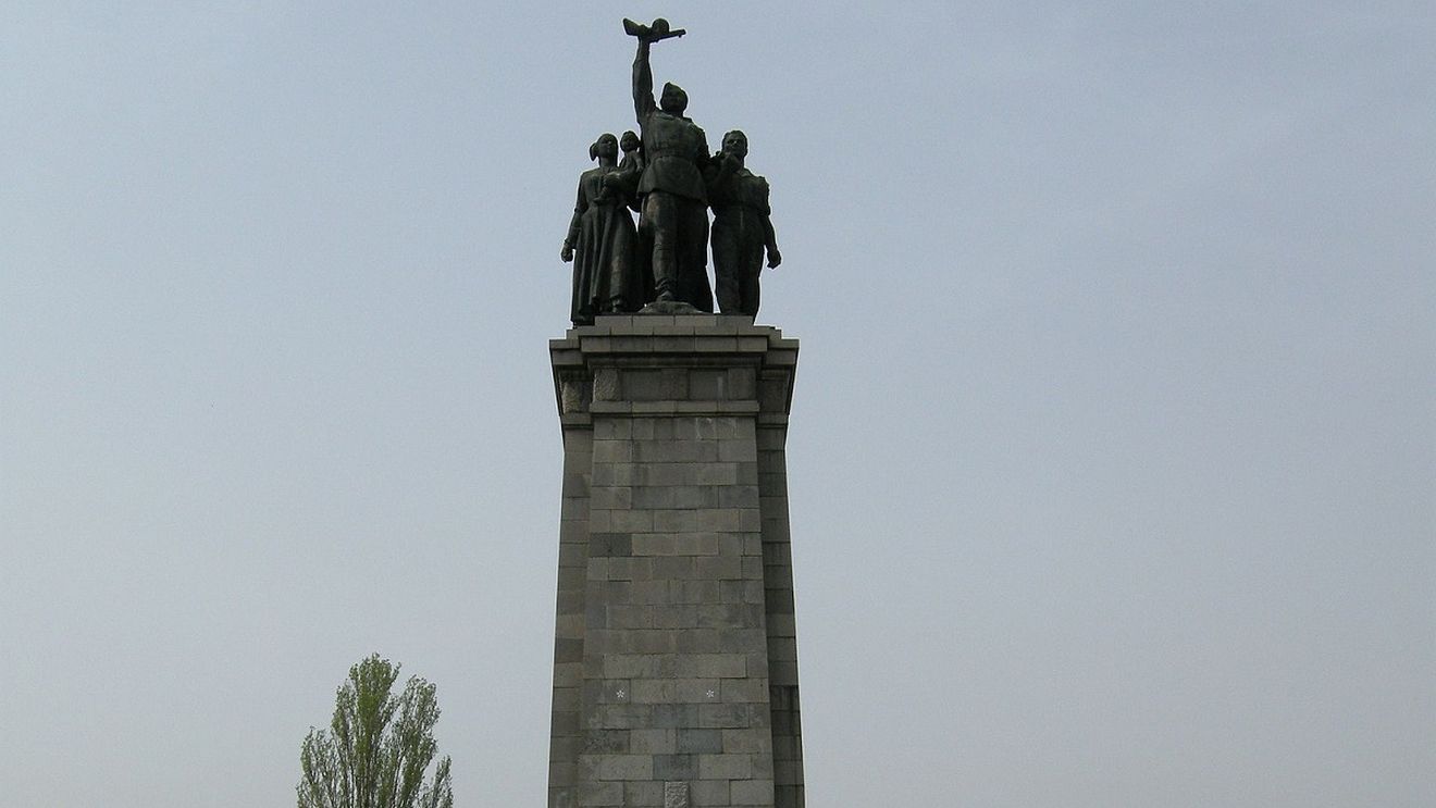 Consiliul Municipal din Sofia a decis mutarea Monumentului Armatei Sovietice din centrul capitalei bulgare