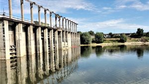Hidroelectrica: În mai 2014, exploatarea la Porțile de Fier a respectat convenția româno-sârbă / Debitul maxim afluent în Portile de Fier I a fost de 12.600 mc/s, debit înregistrat de mai multe ori în exploatarea comună