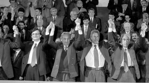 TIMELINE: Istoricul marilor crize din coaliții. Guvernarea CDR – USD – UDMR din perioada 1996 – 2000, un eșec cu consecințe politice de durată