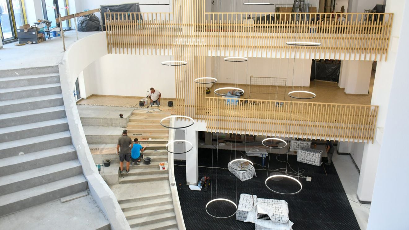 Proiect de digitalizare inedit: Oamenii vor putea împrumuta cărți non-stop de la Biblioteca Județeană Gheorghe Șincai din Oradea