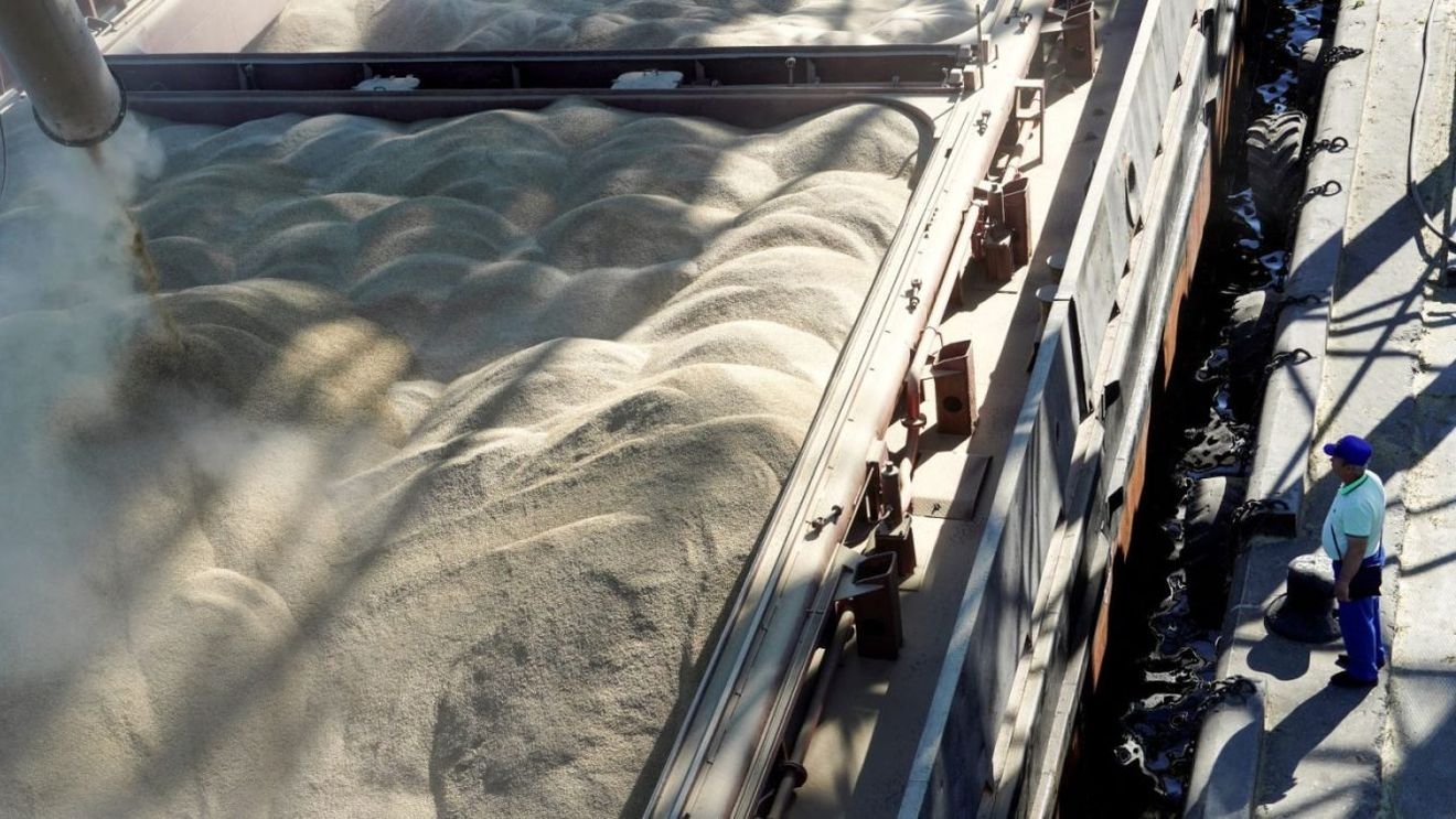 Tranzitul produselor agricole ucrainene prin teritoriul Moldovei în 2024 va beneficia de o taxă cu reducere de 27%