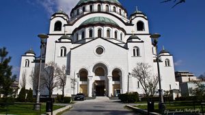 Serbia şi Macedonia de Nord au introdus restricții speciale de Paşte. Bisericile rămân închise / În Muntenegru, mai mulți preoți care au încălcat restricțiile au fost arestați