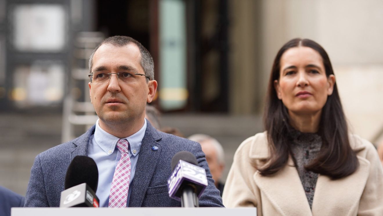 Vlad Voiculescu: Clotilde Armand nu-și va putea prelua mandatul de senator. Acesta va reveni următorului candidat de pe lista USR / Clotilde Armand este un simbol al integrității și al curajului în fața unui sistem corupt și ostil schimbării / Vom iniția noi demersuri judiciare