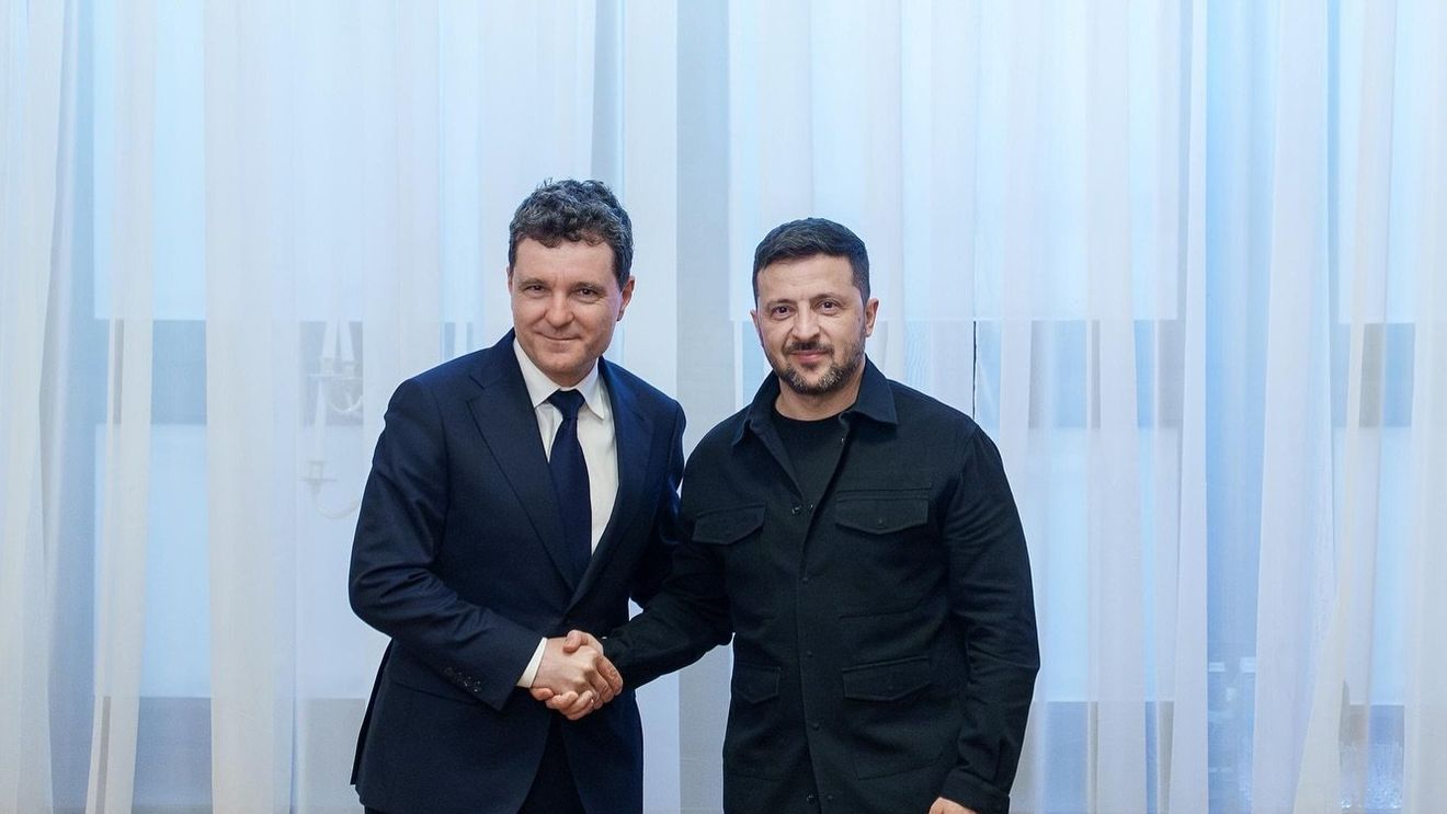 Volodimir Zelenski îi mulțumește lui Nicuşor Dan: Ucraina prețuiește livrările României de echipament defensiv