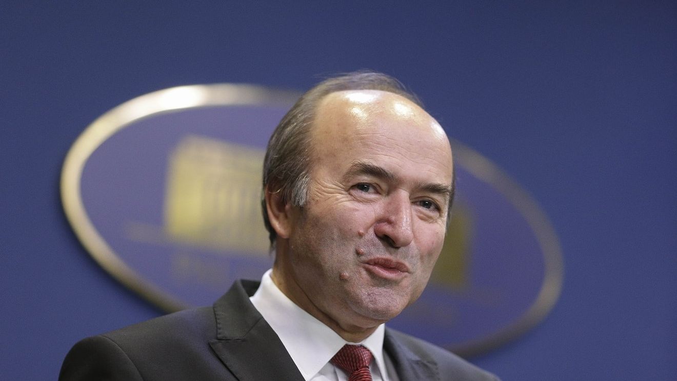 Ministrul Justiției, Tudorel Toader, scapă de remaniere – surse