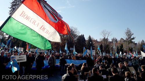 Însărcinatul premierului ungar Viktor Orban anunță că pachetul de legi privind minorităţile din România se află deja în pregătire / Declarația de la Cluj pentru autodeterminarea maghiarilor transilvăneni este încă actuală după 30 de ani