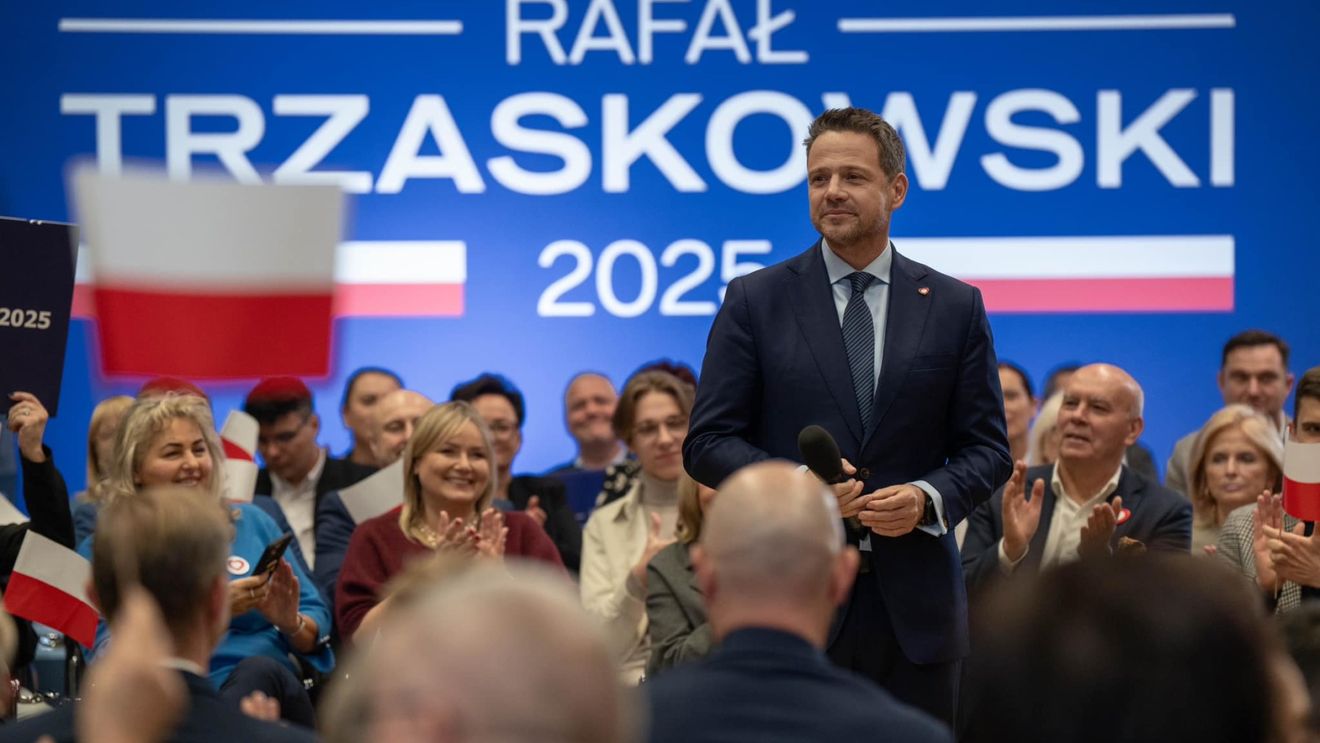 Candidatul puterii, Rafal Trzaskowski, pe prima poziţie în sondaje înaintea alegerilor prezidenţiale din Polonia, din 18 mai