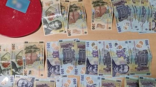 Dealer, prins după ce a vândut droguri la Electric Castle / Au găsit droguri la el, în mașină și acasă