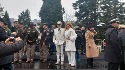 Fostul tenisman Ilie Năstase a participat la festivitățile de Ziua Națională la Constanța, în uniforma de general / A fost însoțit de consulul onorific al Kazahstanului, figură emblematică în administrația Mazăre