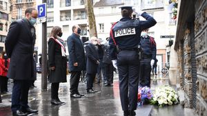 GALERIE FOTO Franța aduce un omagiu victimelor atentatelor teroriste din 13 noiembrie 2015, cele mai grave atacuri din Hexagon după Al Doilea Război Mondial, soldate cu 130 de morți și 350 de răniți