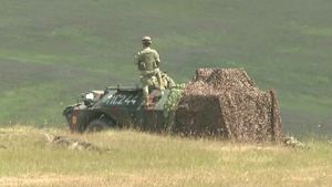Teroare în Smîrdan din cauza poligonului MApN. Pereții caselor crapă, iar copiii au ajuns să facă nopți albe