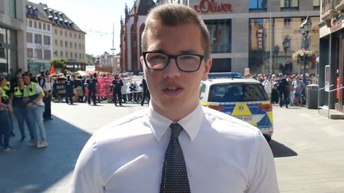 "Vinul lui Hitler" face parte din ancheta privind un politician german de extremă dreapta/ Daniel Halemba este acuzat de posesie de materiale naziste, interzise în Germania și pasibile de pedeapsă cu închisoarea