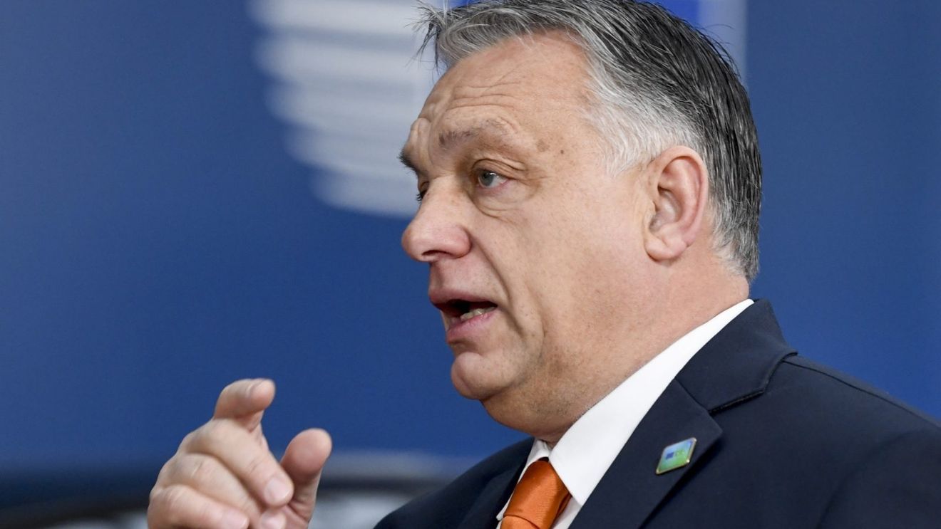 Premierul ungar Viktor Orbán a anunțat la Viena că țara sa nu va pune în aplicare deciziile UE în materie de migrație, nu va accepta cotele obligatorii de migranți și nici va construi „ghetouri” pentru migranți