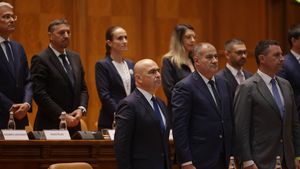 Reducerea deficitului bugetar uriaș, principala provocare a Guvernului Bolojan
