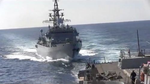 Două nave ale Marinei SUA s-au ciocnit în apele din apropierea Americii de Sud (Wall Street Journal)