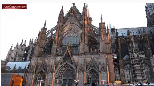 Economie de energie în Europa: Mai multe clădiri celebre din Köln, între care și catedrala, nu vor mai fi luminate pe timpul nopții