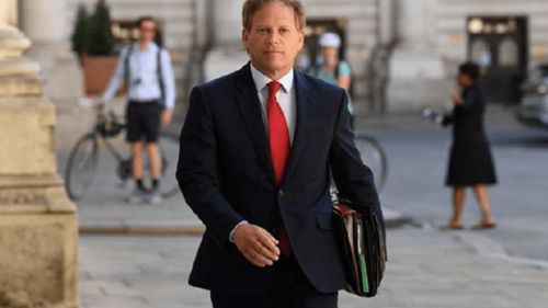 Ministrul britanic al transporturilor, Grant Shapps, intră în cursa pentru șefia Partidului Conservator, după demisia fostului premier Boris Johnson