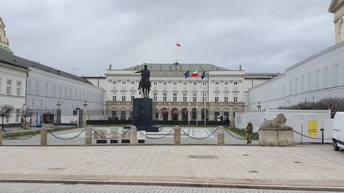 Polonia, prinsă într-un scandal al vizelor pentru ruşi. „Am pierdut controlul” asupra sistemului, recunoaşte şeful diplomaţiei