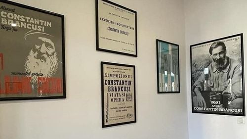 USR: "Muzeul "George Enescu" şi Muzeul "Constantin Brâncuşi" sunt, alături de Muzeul Naţional Brătianu, în pericol să-şi închidă porţile / Bulai: Ordonanţa cu măsuri de reducere a cheltuielilor va asasina cultura din oraşele mici şi din mediul rural