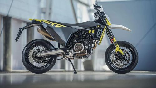 Husqvarna lansează noile 701 Enduro și 701 Supermoto pentru 2026