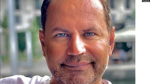 Comunitatea Declic depune o plângere penală după anularea sesizărilor de plagiat în cazul premierului Nicolae Ciucă. Organizația cere verificarea modului în care dosarul a ajuns la judecătorul Marius Iosif, numit anterior în mai multe funcții publice de PNL