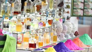 Cumpărătorii din generația Z nu se mai satură de parfumuri: Coty și Estee profită de acest lucru