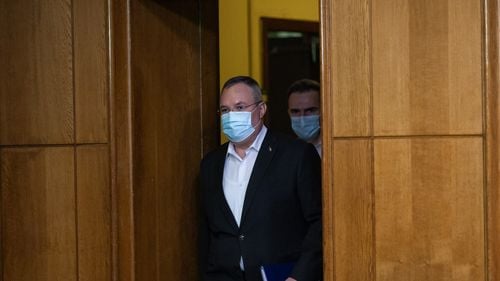 Cine este Nicolae Ciucă, viitorul preşedinte al PNL / Portretul unui general cu lupte în Irak și a unui politician care a adus pacea între PSD și PNL / Doctor cu suspiciuni ample de plagiat
