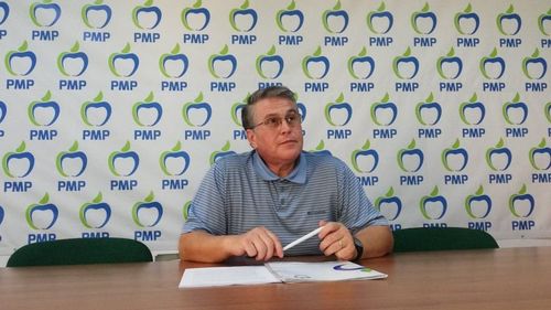 Partid politic în șomaj tehnic: Victor Tarhon, președintele PMP Tulcea, a solicitat șomaj tehnic pentru secretara organizației. ”În perioada aceasta, fiecare se confruntă cu probleme” / Eugen Tomac i-a solicitat să retragă cererea