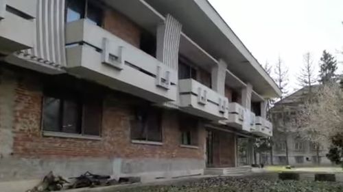 VIDEO Fosta vilă a lui Ceaușescu din centrul Timișoarei revine în administrarea Consiliului Județean Timiș după 20 de ani / ”Vila Internațional” a fost a unei societăți unde Ovidiu Tender avea 55%