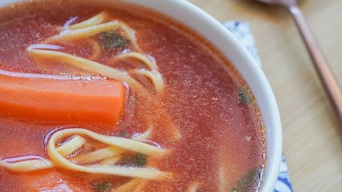 Cinci rețete de supe care te vor ajuta să slăbești / Sunt preparate cu legume de toamnă, pentru o masă sănătoasă și hrănitoare