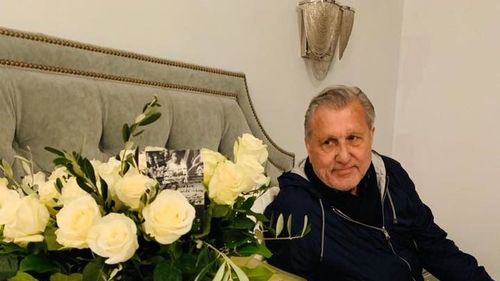 Ilie Năstase, despre episodul cu cafeaua aruncată pe fotografia lui Băsescu: Putea să fie Cioloș, sau Ponta, sau Dragnea, sau Tăriceanu, sau oricine…