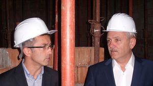 Dragoş Benea refuză Ministerul Transporturilor: “Nu mergem pe funcţii unde ne vine pălăria pe ochi”