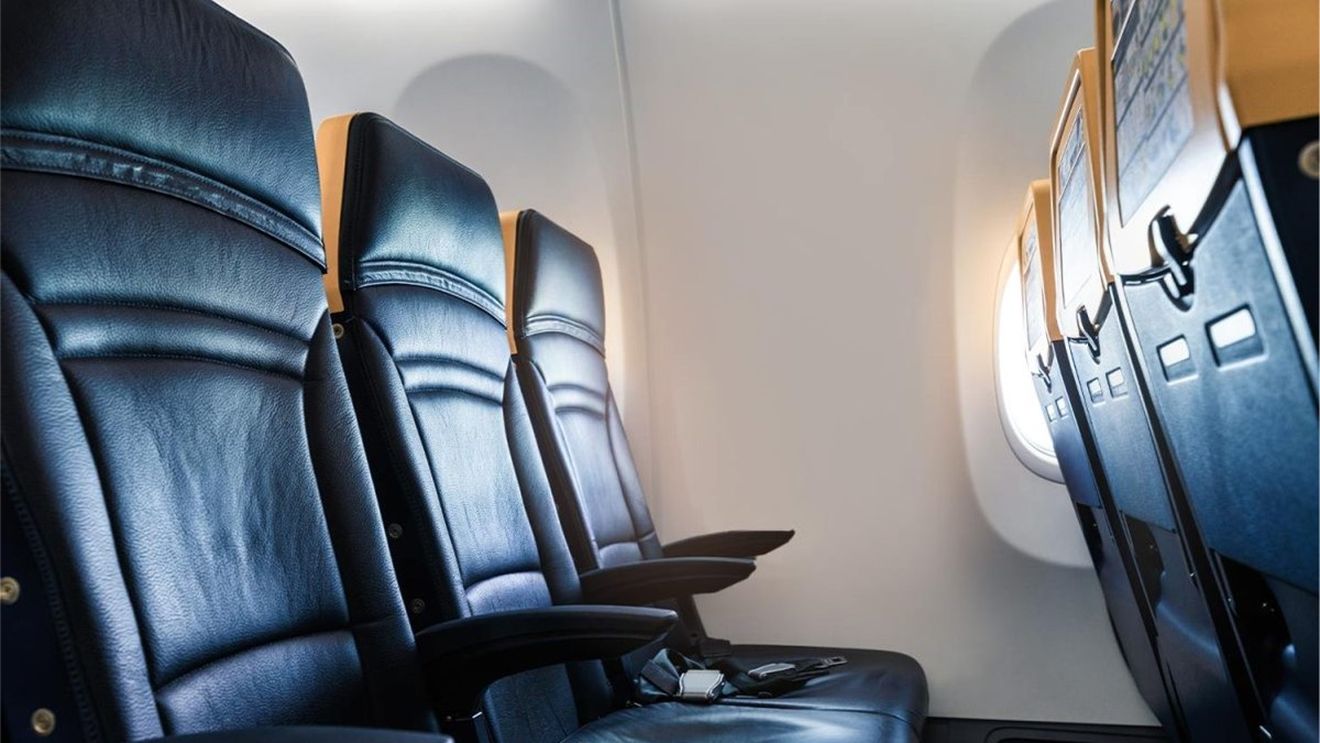 Locul din avion fără geam / De la locul 11A pe Ryanair, la 26A pe easyJet: un ghid al locurilor pe care vei vrea să le eviți / De ce există locurile fără fereastră