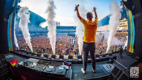 TAROM introduce două noi curse către Cluj, pentru fanii UNTOLD / ”Festivalierii pot prinde cursa de pe 2 august, cu plecare de pe Aeroportul Otopeni, cu retur pe 7 august din Cluj. Locurile sunt limitate”