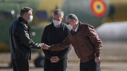 Mircea Geoană: ”NATO va trimite săptămâna viitoare un ochi atotvăzător în România, o aeronavă din flota Airborne Warning and Control System/ Cerul şi teritoriul României sunt în deplină în siguranţă”