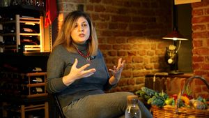 Femeia care împrietenește oamenii cu pământul, gustul și responsabilitatea / Video-story de duminică seara