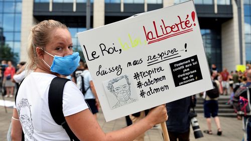 Belgia: Prima manifestație împotriva restricțiilor impuse de autorități pentru limitarea răspândirii epidemiei