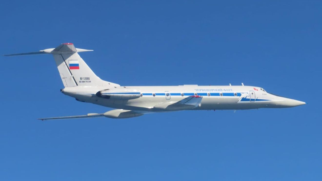 Aeronavă militară rusă, interceptată de Forțele Aeriene Române în apropierea spaţiului aerian al Ţărilor Baltice/ Piloții români participă la misiunea de poliţie aeriană până în iulie