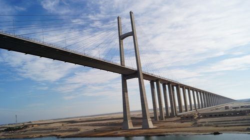 S-a încheiat blocajul din Canalul Suez: toate navele care au așteptat "eliberarea" Ever Given au traversat artera