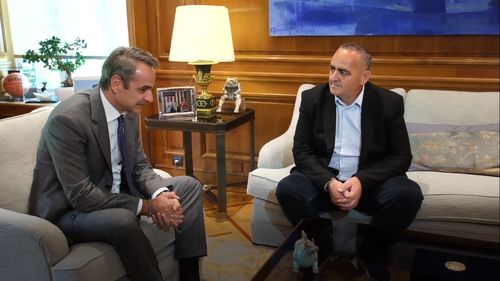 Premierul Greciei s-a întâlnit cu Fredi Beleri, etnicul grec încarcerat din Albania care a fost ales luna trecută în Parlamentul European și vizitează Atena în drum spre Strasbourg