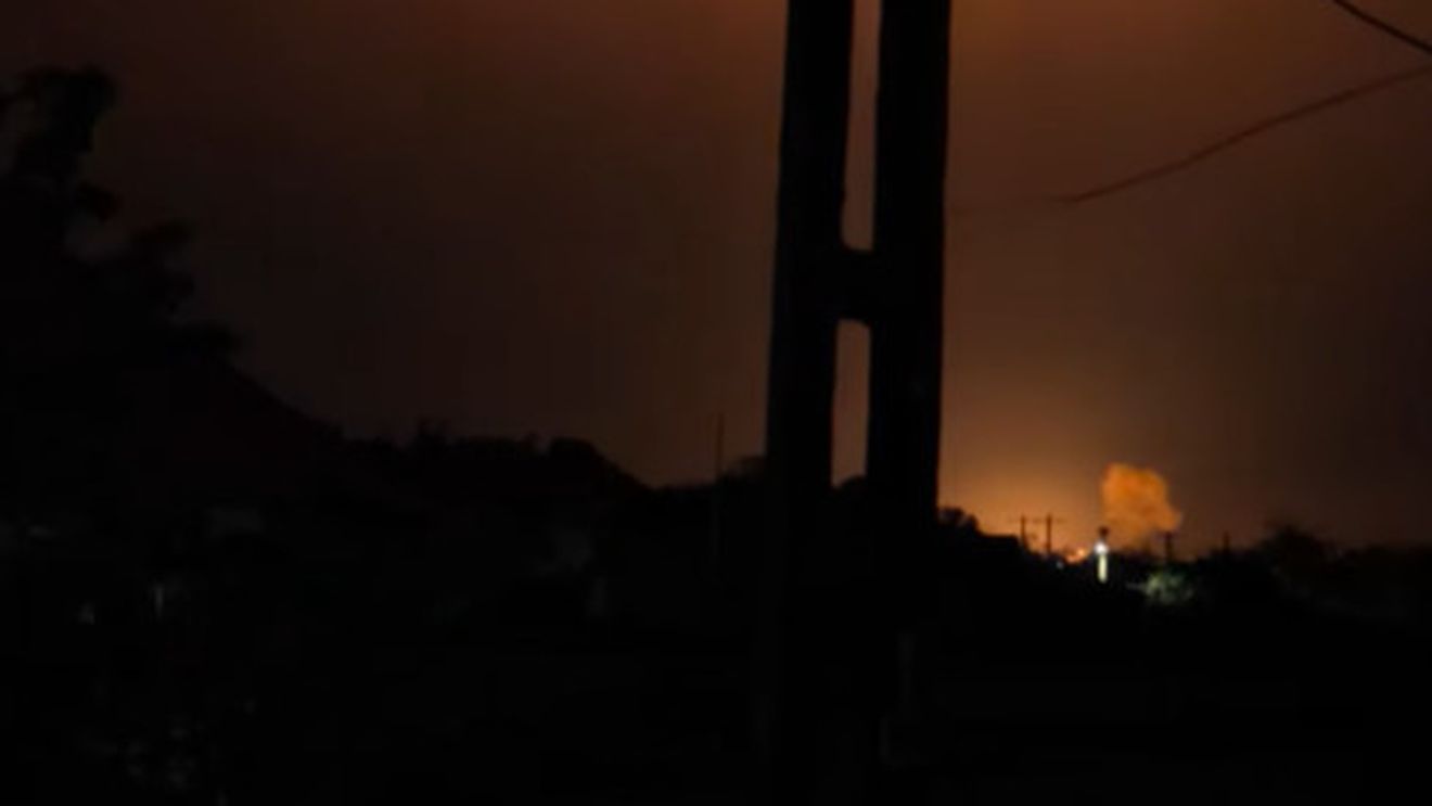 VIDEO RO-Alert transmis locuitorilor din Tulcea după un nou atac cu drone în apropierea graniței / Explozii pe malul ucrainean al Dunării