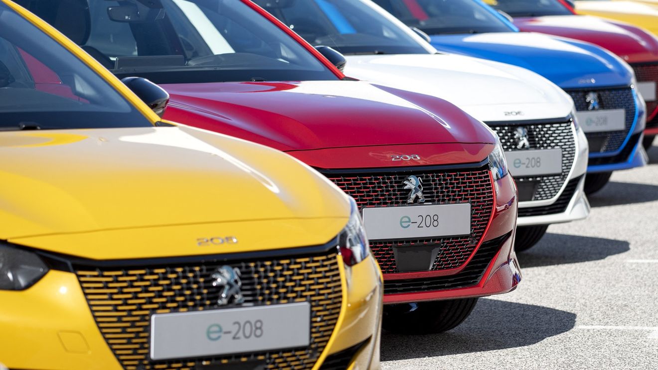 Stellantis bate palma cu Dongfeng Motor pentru a fabrica maşini Peugeot şi Jeep în China / Acord în valoare de 1,2 miliarde de dolari