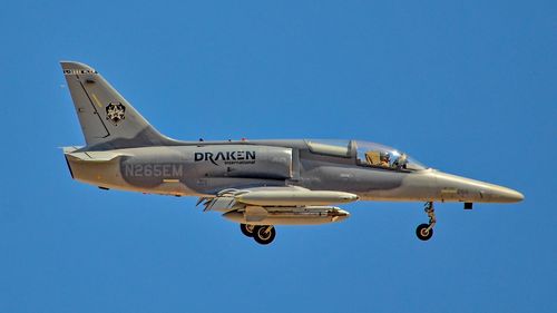 O nouă inovație ucraineană în război: Ceva ce părea de neconceput acum câțiva ani ar putea deveni realitate – avioane de vânătoare private să vâneze drone Shahed în Ucraina