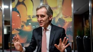 Fostul premier al Moldovei, Iurie Leancă, ar fi primit plăți de 400.000 de dolari de la miliardarul Anatol Stati/  Un alt beneficiar, primarul din Ungheni (jud. Mureș) ce a primit peste jumătate de milion de dolari