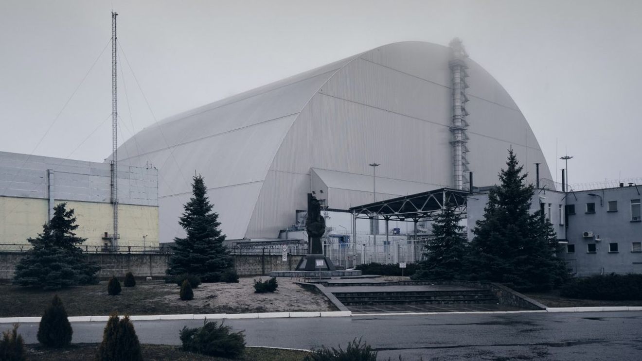 Steagul ucrainean a fost arborat deasupra centralei nucleare de la Cernobîl, anunță operatorul nuclear al Ucrainei