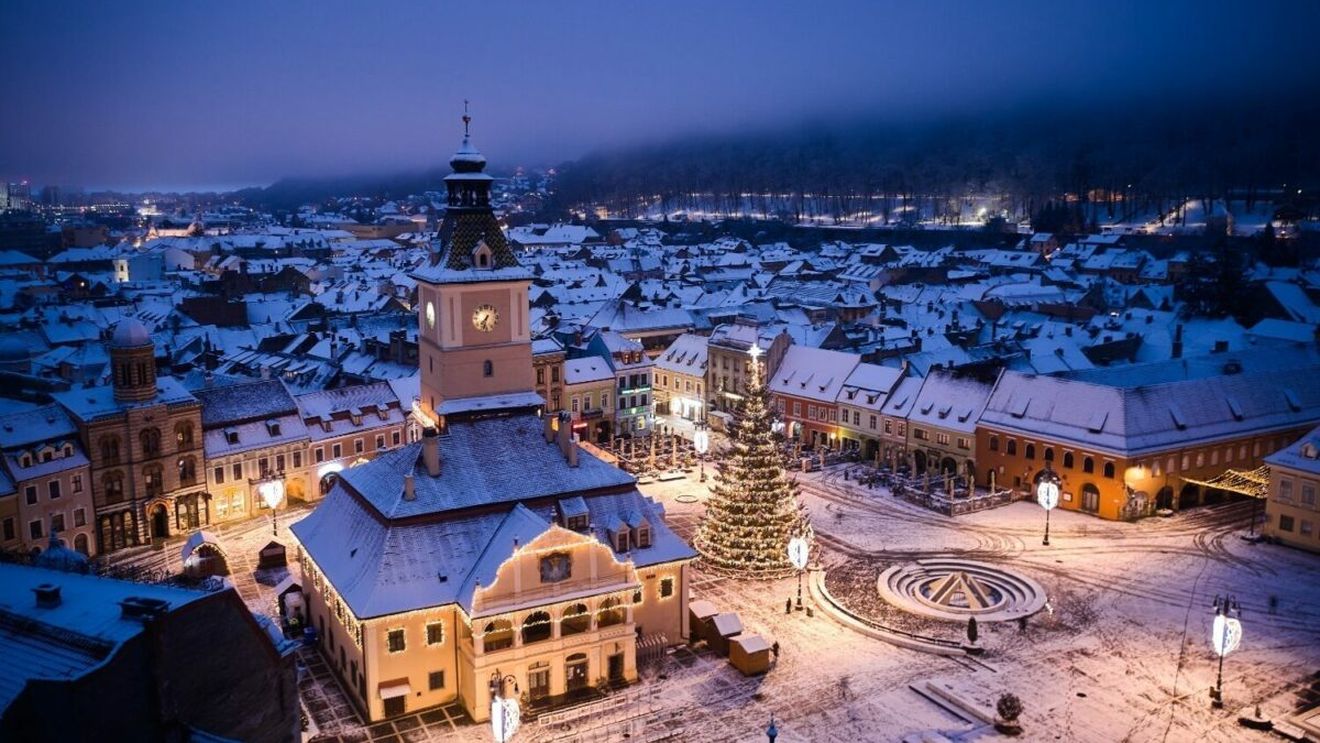 Târgul de Crăciun din Braşov se deschide în 30 noiembrie. Tema de anul acesta este „Decembrie de poveste”